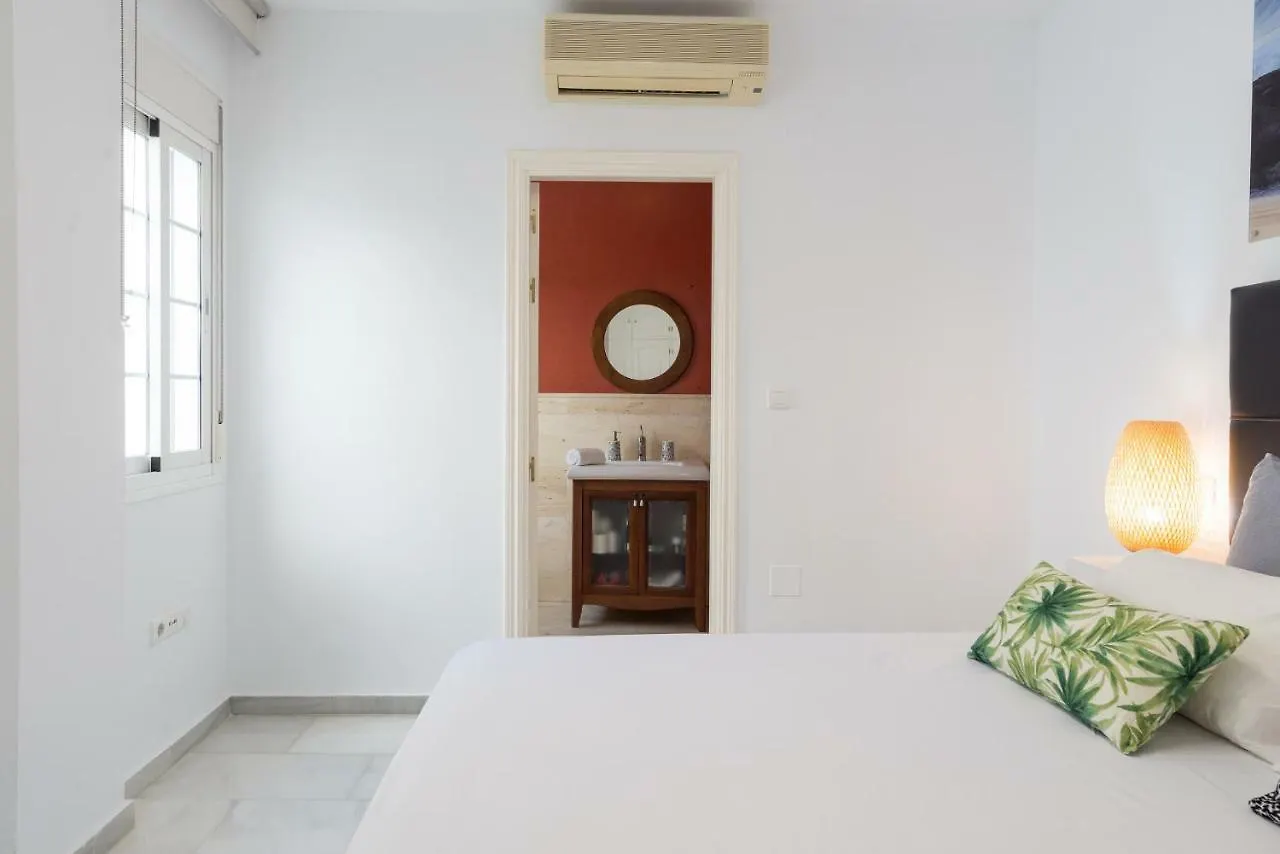 Ml3C-Marble Penthouse-Prime Location-High Ceilings Apartment Malaga