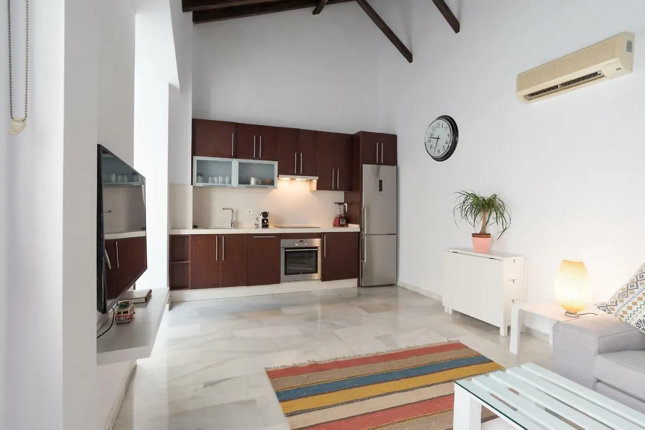 Ml3C-Marble Penthouse-Prime Location-High Ceilings Apartment Malaga